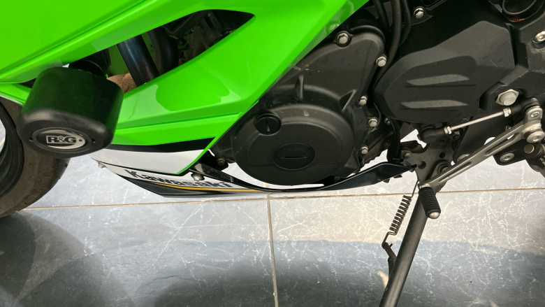 Kawasaki Ninja EX500JSFAN (25MY)